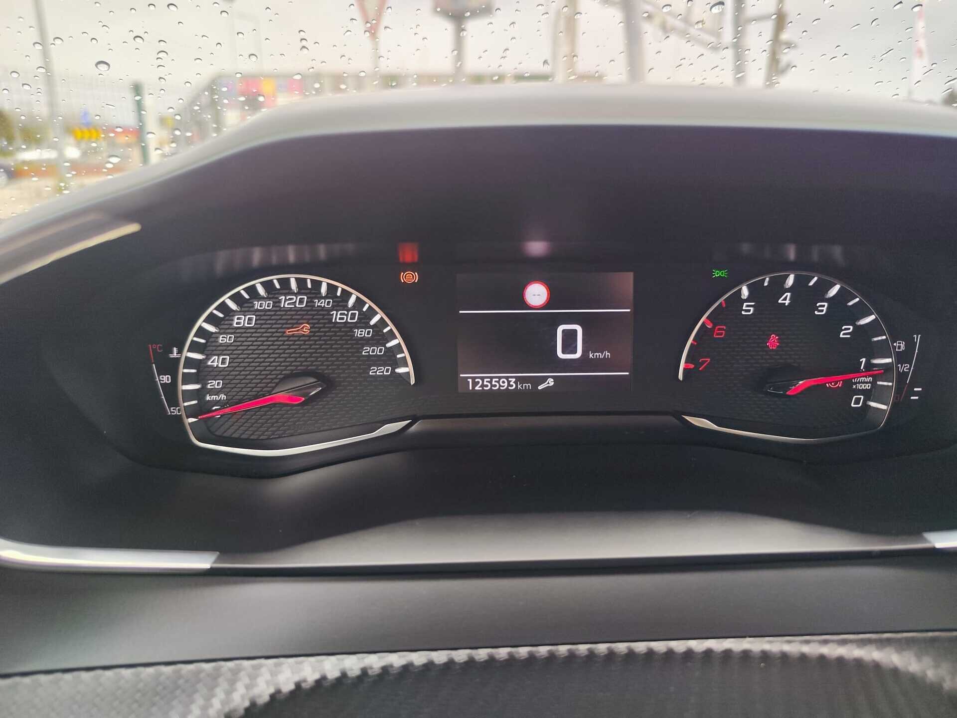 Peugeot 2008 — foto 2