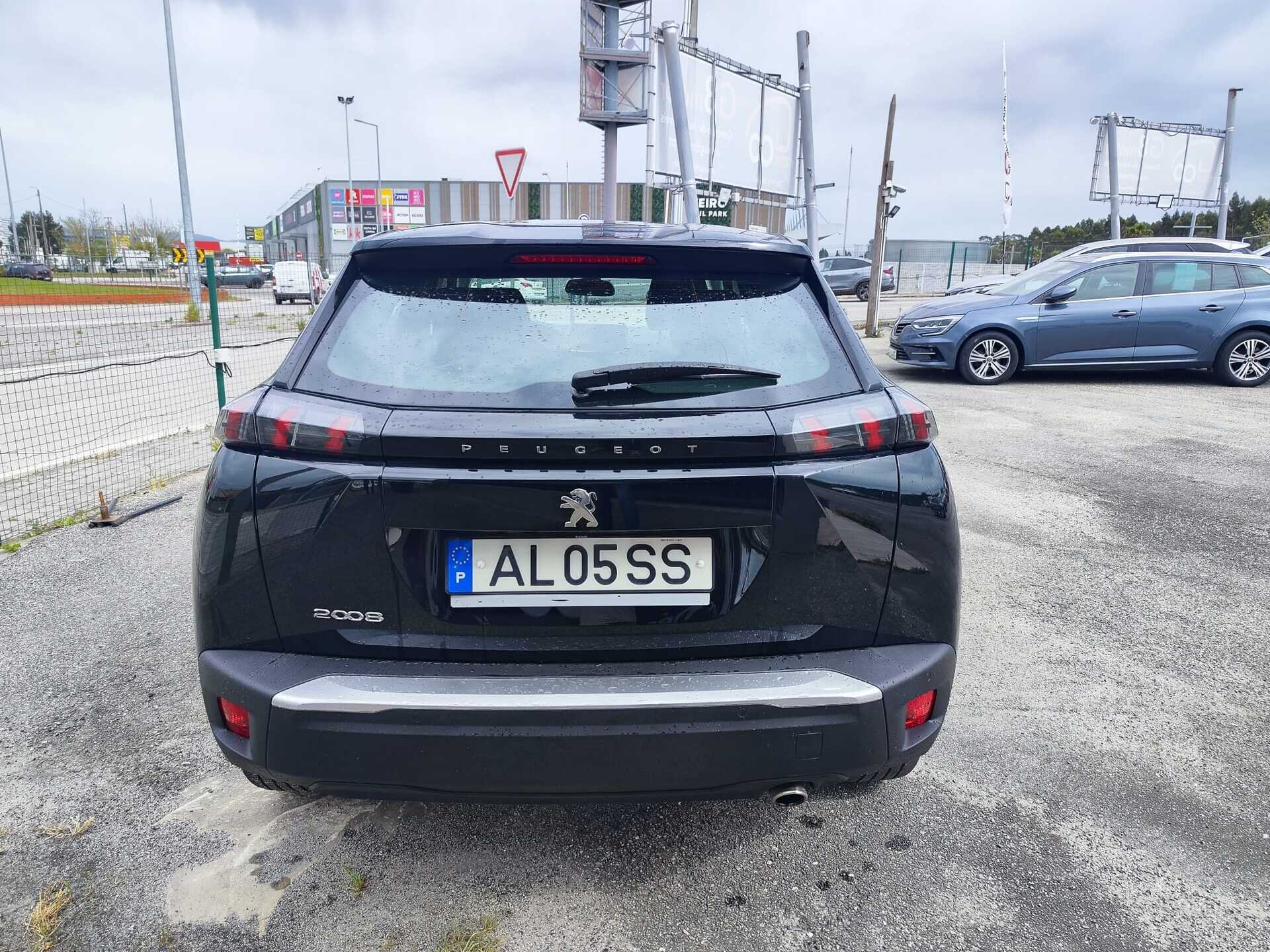 Peugeot 2008 — foto 13